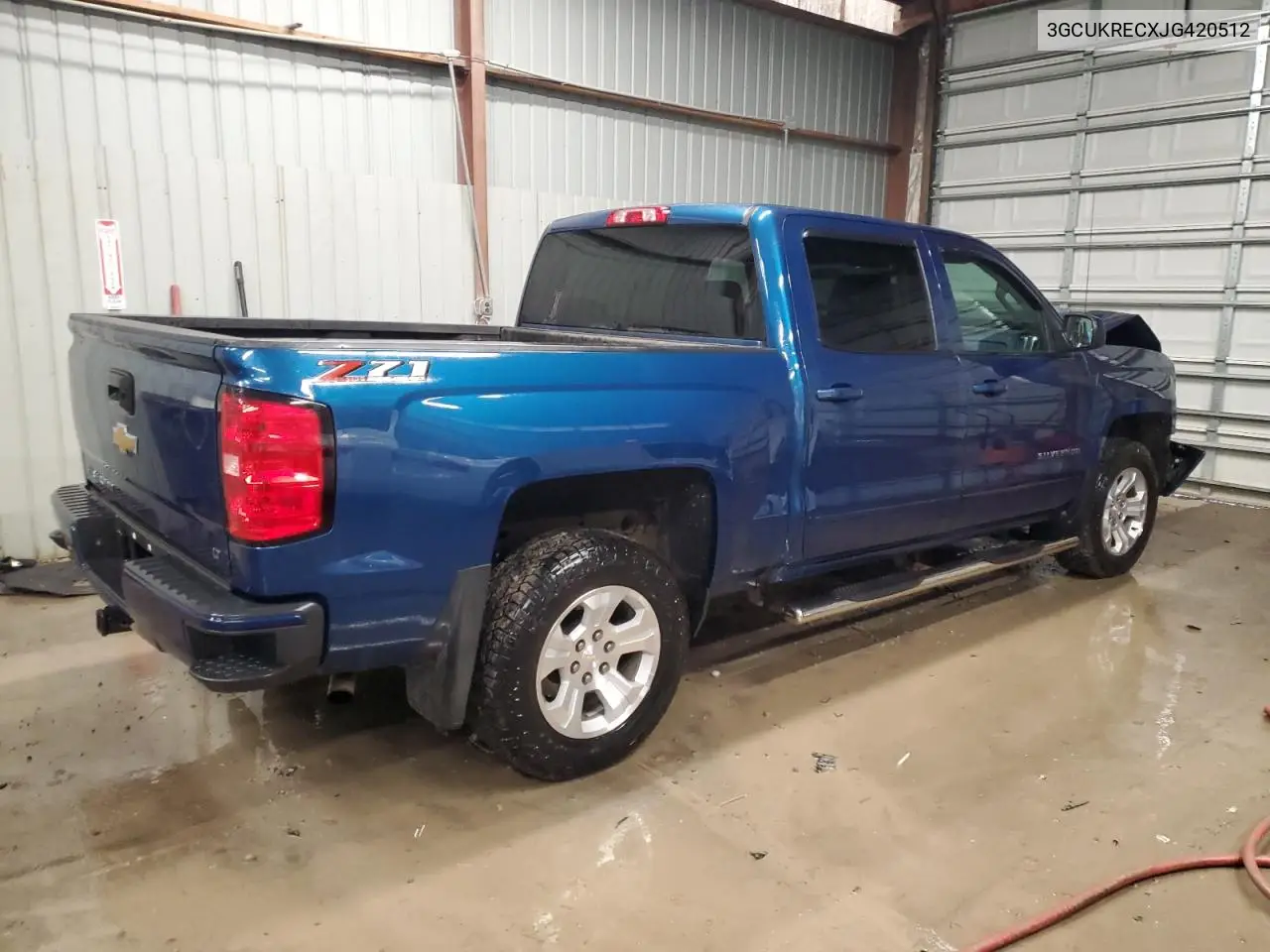 3GCUKRECXJG420512 2018 Chevrolet Silverado K1500 Lt