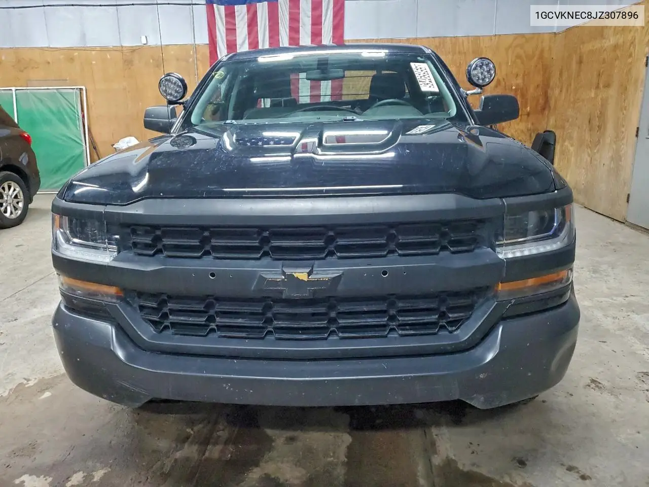 1GCVKNEC8JZ307896 2018 Chevrolet Silverado K1500