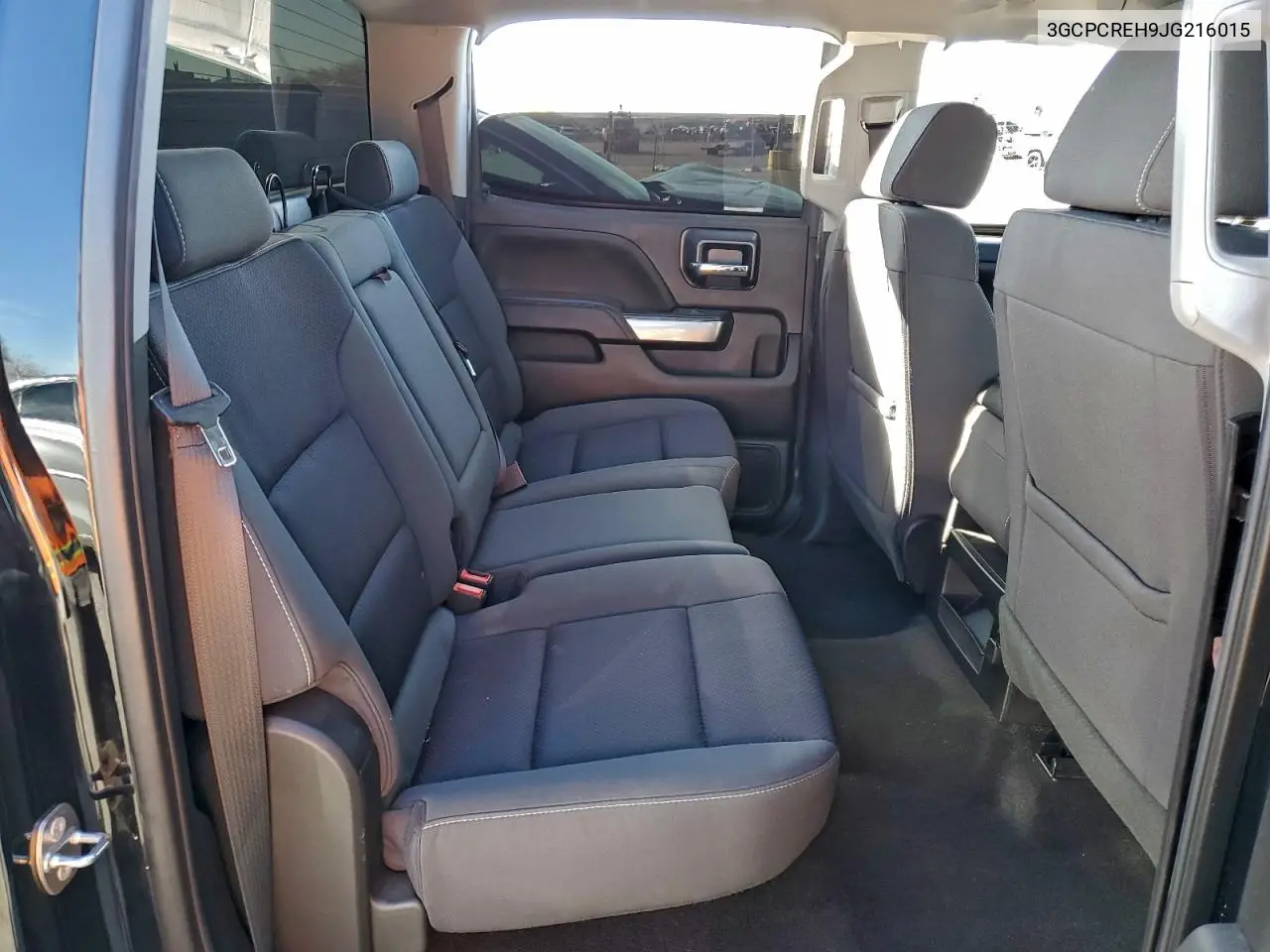 3GCPCREH9JG216015 2018 Chevrolet Silverado C1500 Lt
