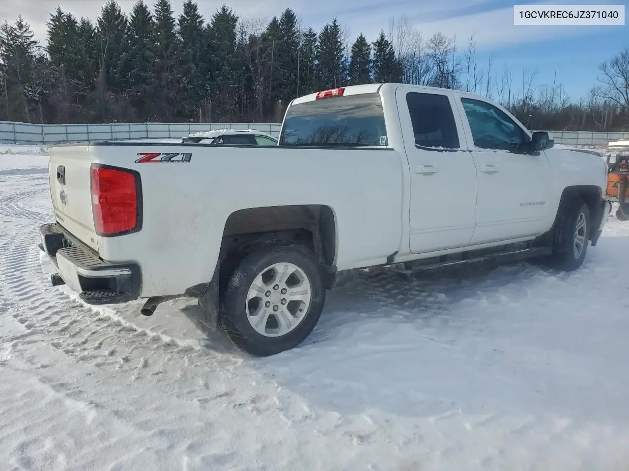 1GCVKREC6JZ371040 2018 Chevrolet Silverado K1500 Lt