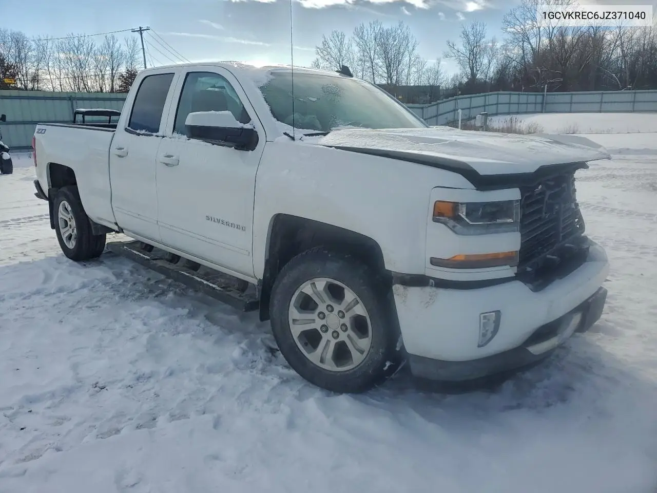 1GCVKREC6JZ371040 2018 Chevrolet Silverado K1500 Lt