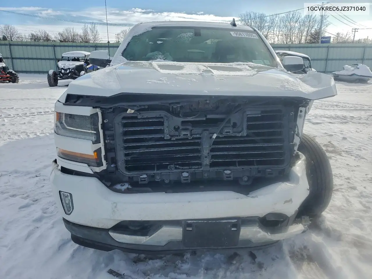 1GCVKREC6JZ371040 2018 Chevrolet Silverado K1500 Lt