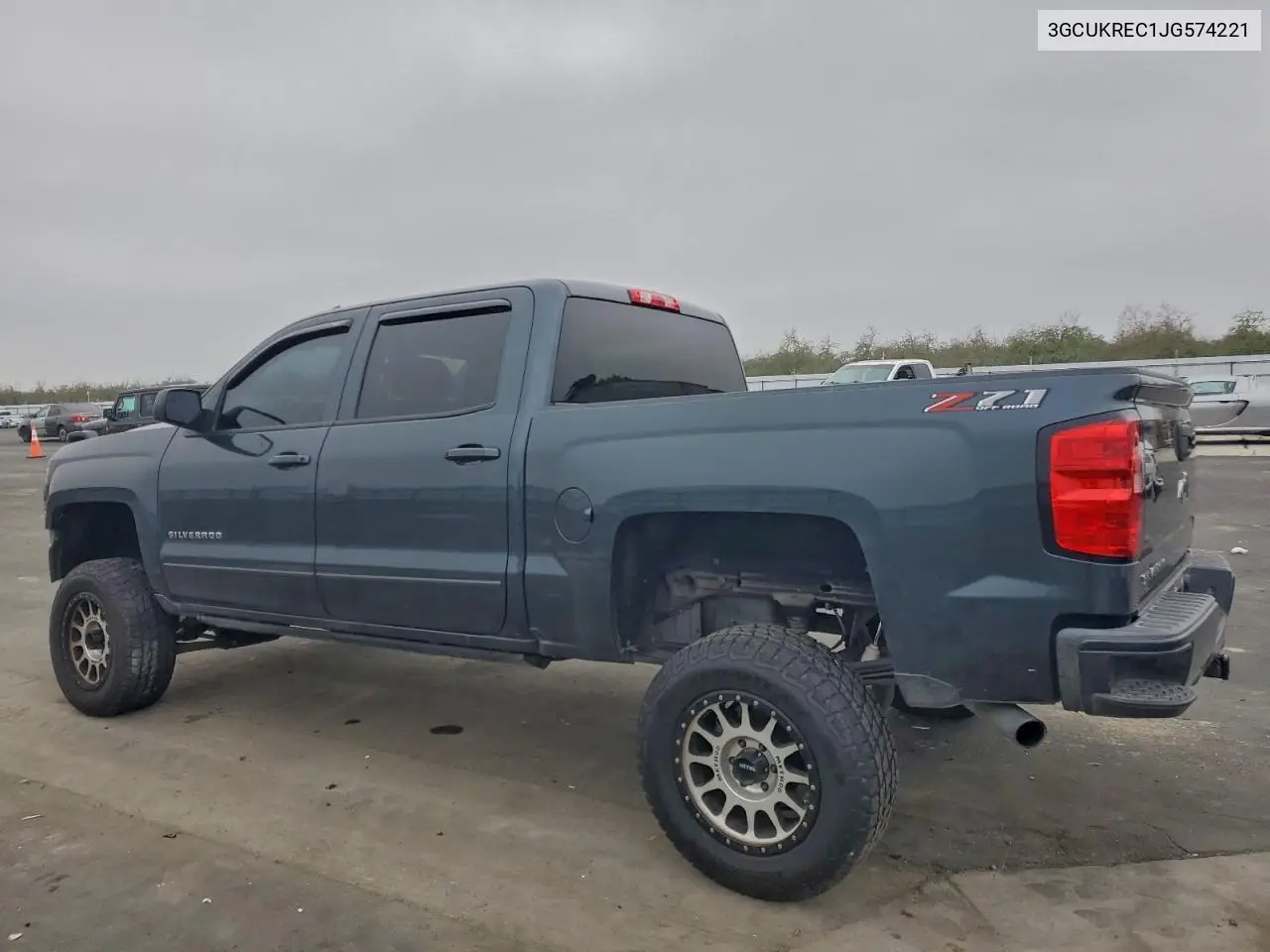 3GCUKREC1JG574221 2018 Chevrolet Silverado K1500 Lt