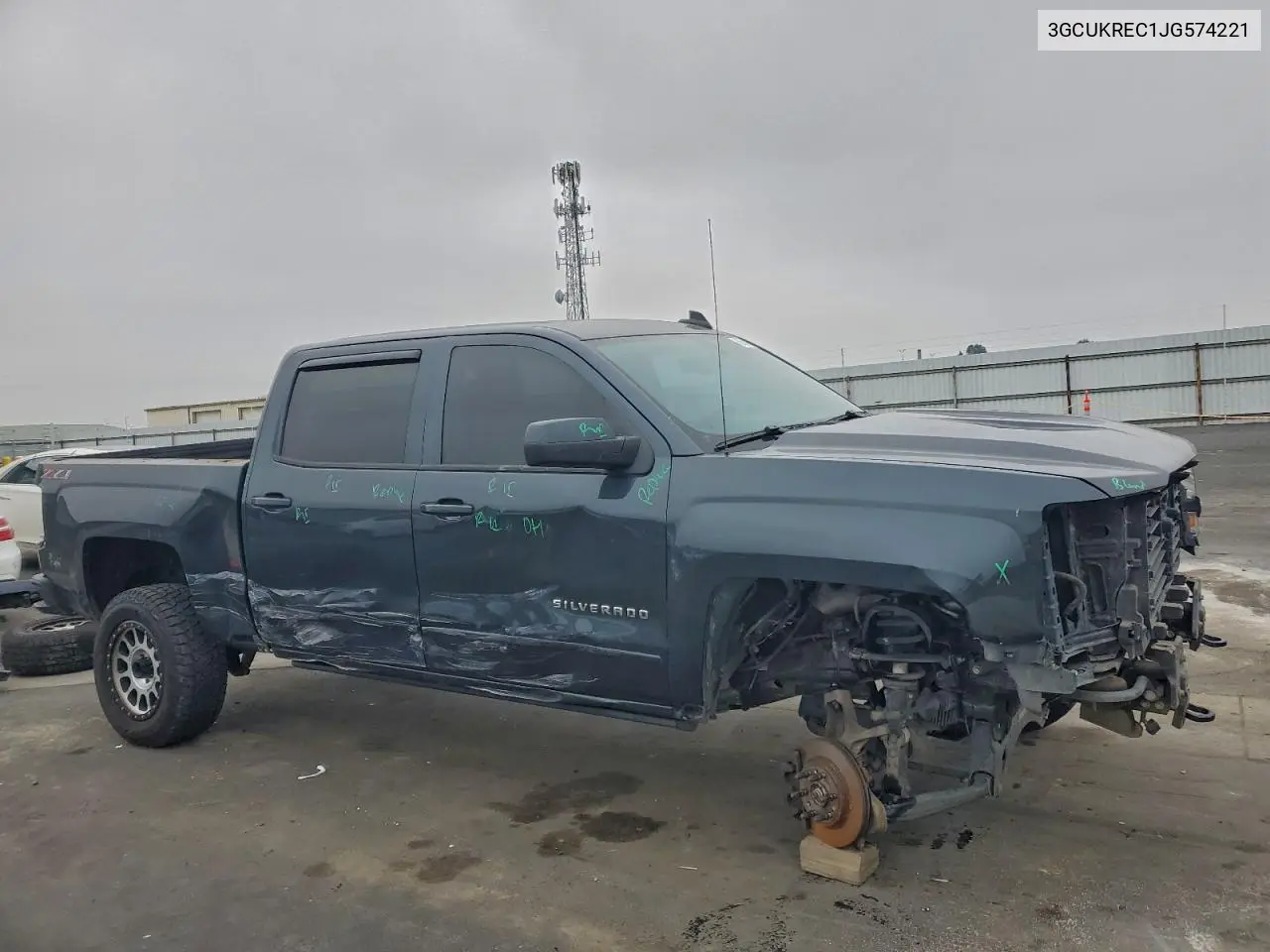3GCUKREC1JG574221 2018 Chevrolet Silverado K1500 Lt