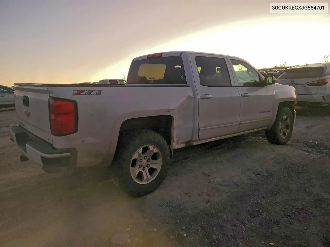 3GCUKRECXJG584701 2018 Chevrolet Silverado K1500 Lt