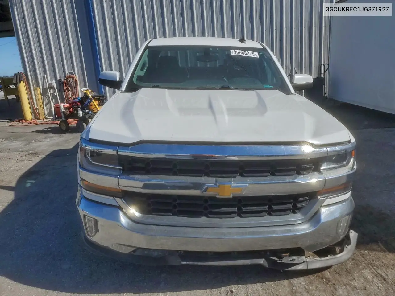 3GCUKREC1JG371927 2018 Chevrolet Silverado K1500 Lt