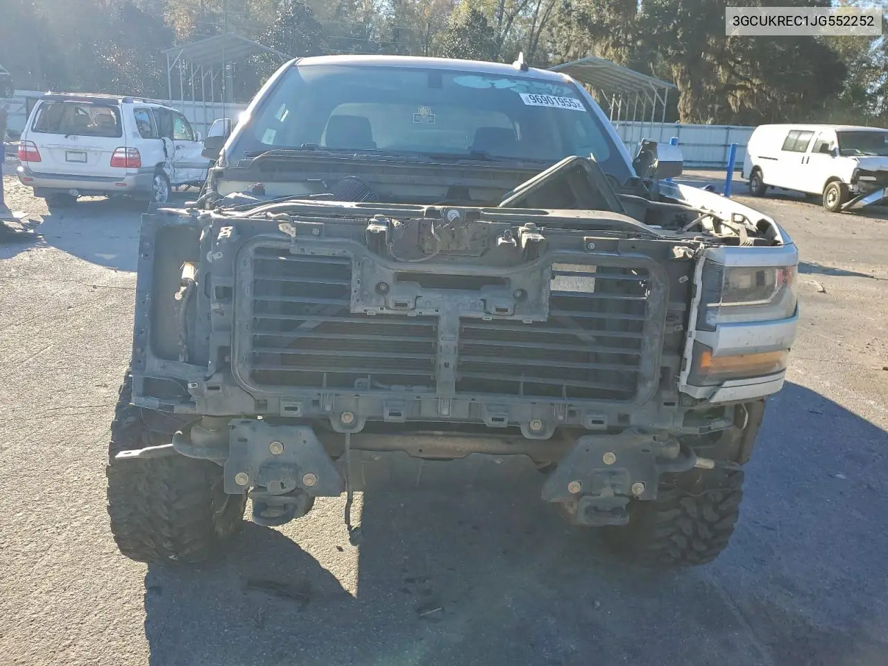 3GCUKREC1JG552252 2018 Chevrolet Silverado K1500 Lt