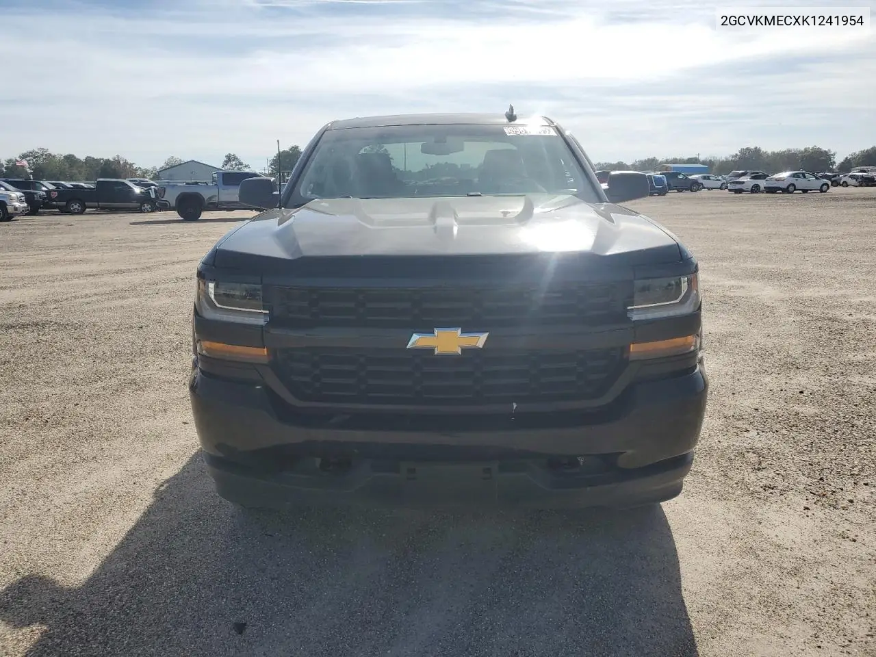 2GCVKMECXK1241954 2019 Chevrolet Silverado Ld K1500 Custom