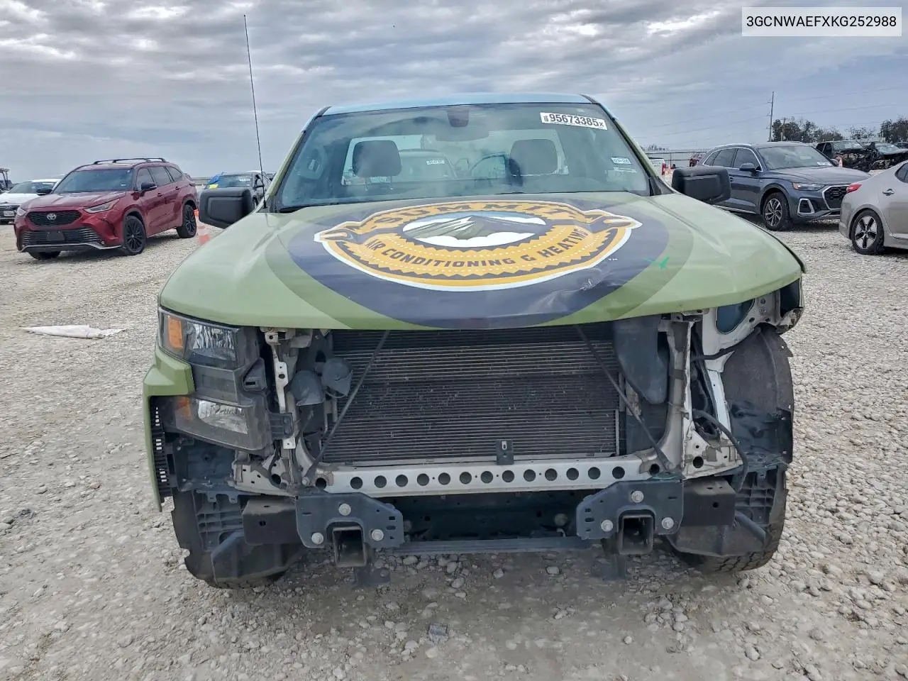 3GCNWAEFXKG252988 2019 Chevrolet Silverado C1500
