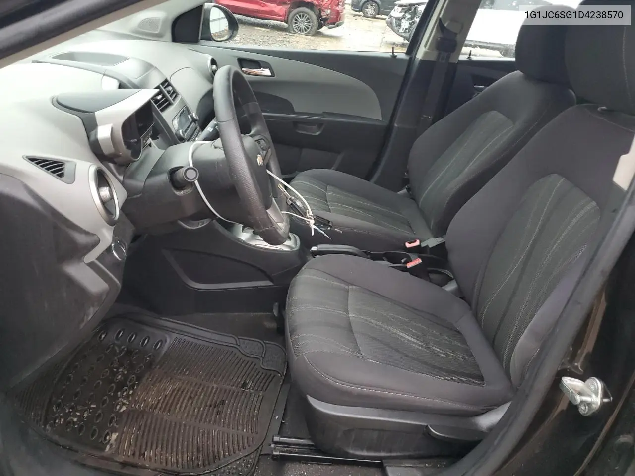 1G1JC6SG1D4238570 2013 Chevrolet Sonic Lt