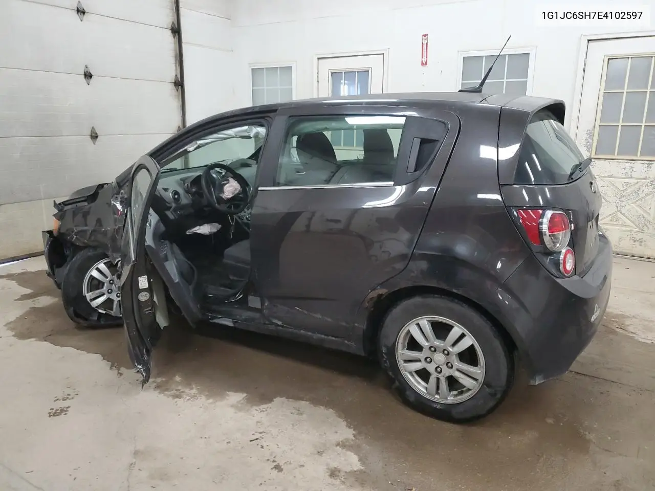 1G1JC6SH7E4102597 2014 Chevrolet Sonic Lt