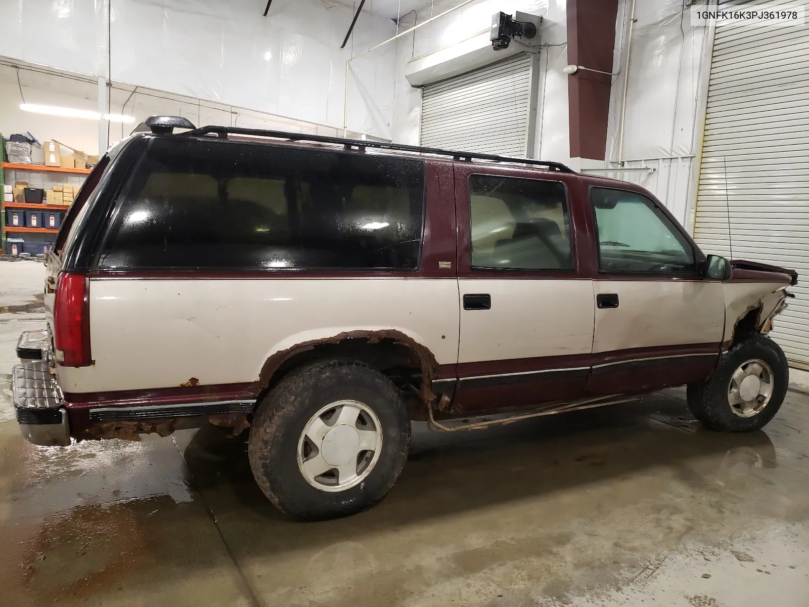 1993 Chevrolet Suburban K1500 VIN: 1GNFK16K3PJ361978 Lot: 59969014