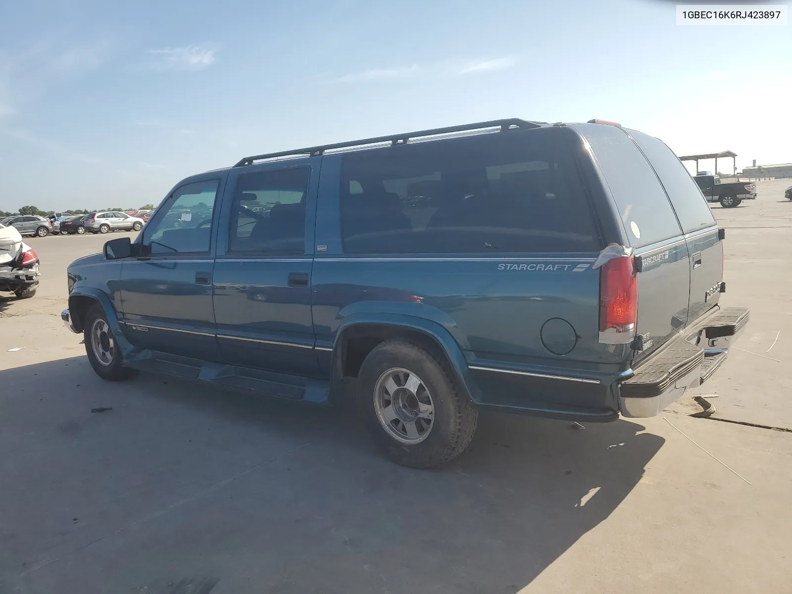 1994 Chevrolet Suburban C1500 VIN: 1GBEC16K6RJ423897 Lot: 60259034