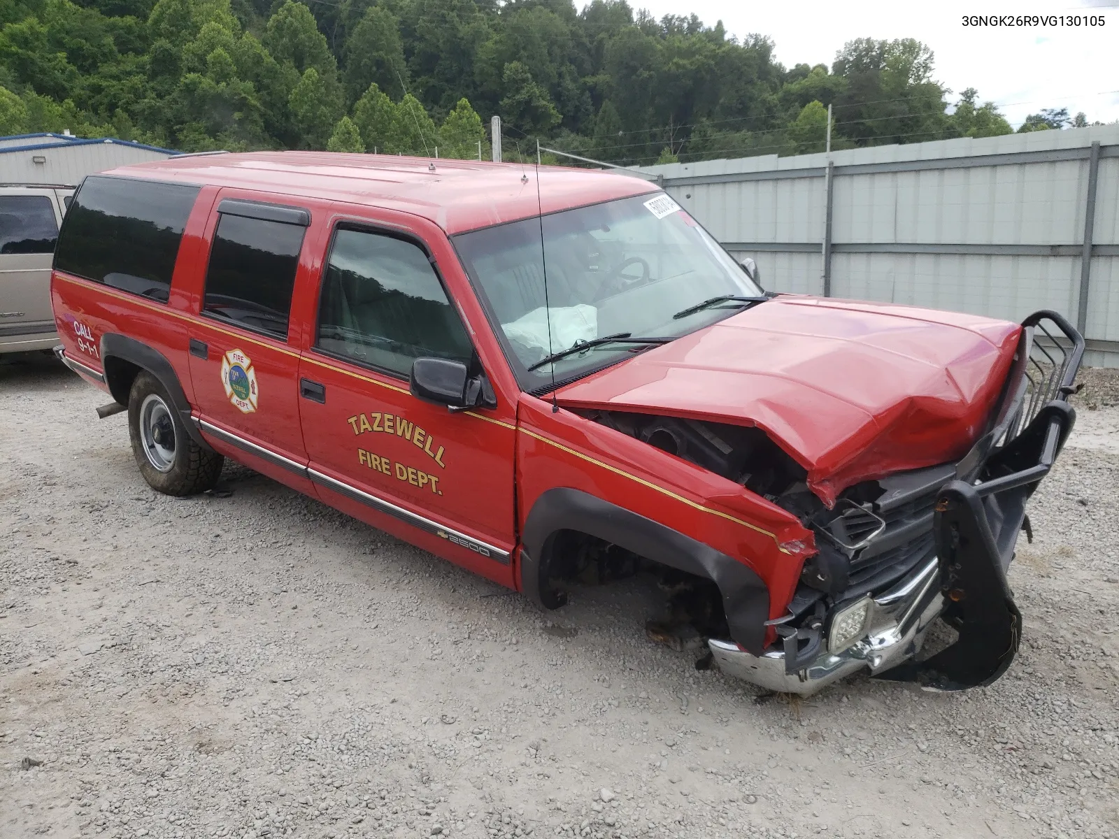 3GNGK26R9VG130105 1997 Chevrolet Suburban K2500