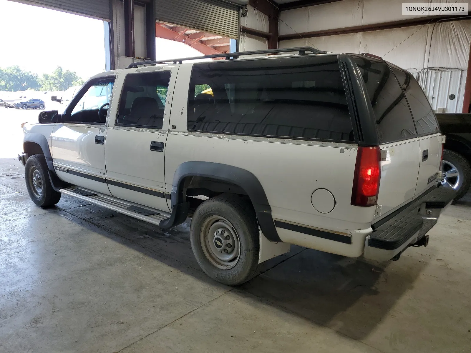 1GNGK26J4VJ301173 1997 Chevrolet Suburban K2500