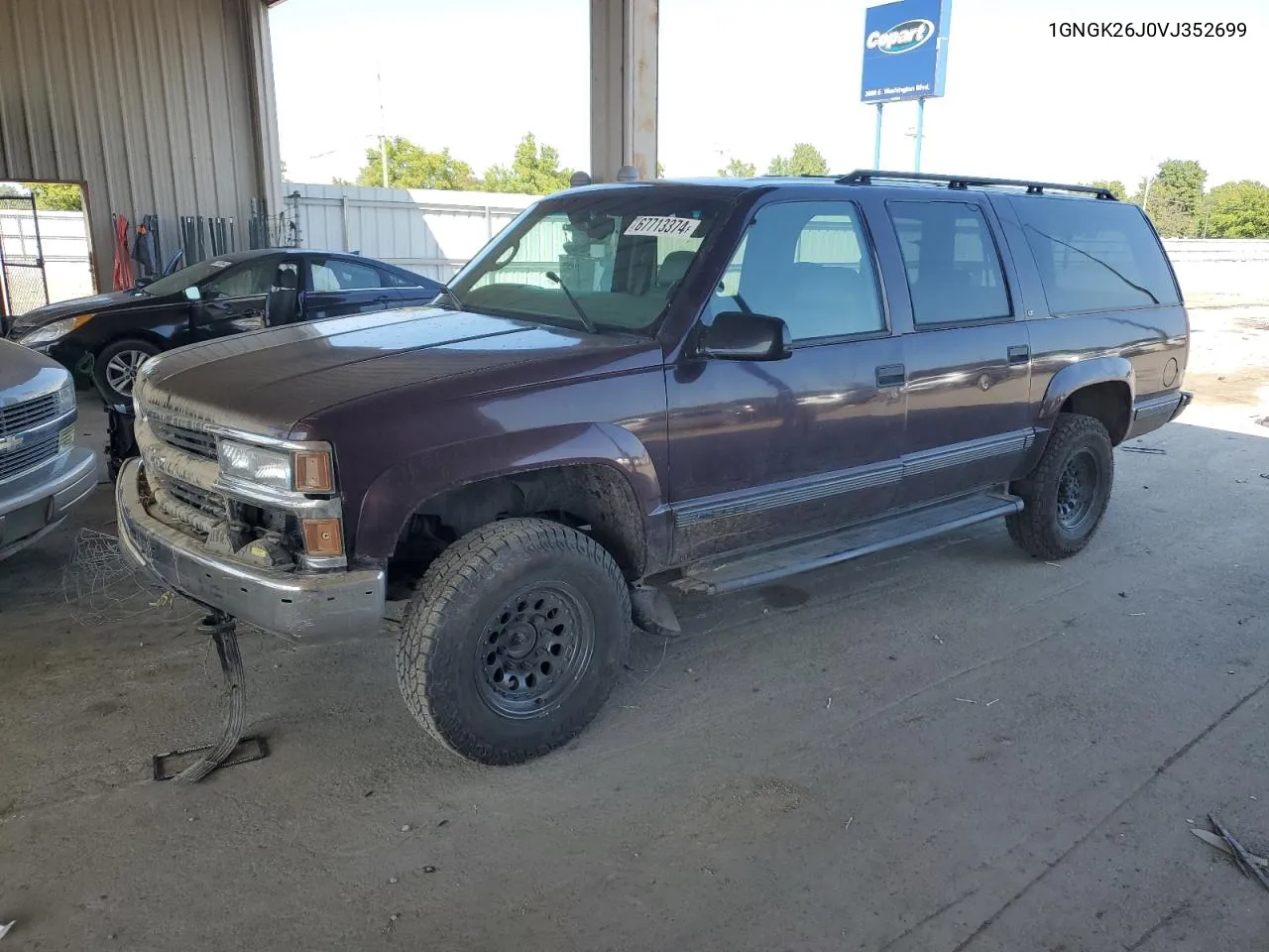 1997 Chevrolet Suburban K2500 VIN: 1GNGK26J0VJ352699 Lot: 67713374