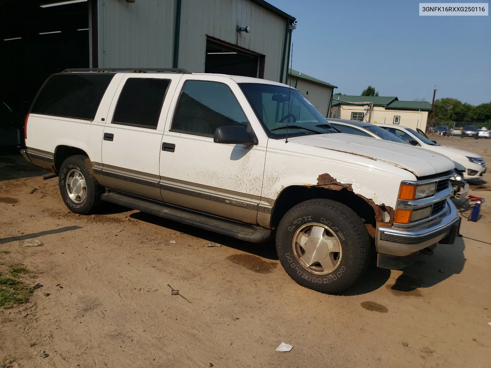 1999 Chevrolet Suburban K1500 VIN: 3GNFK16RXXG250116 Lot: 65035814