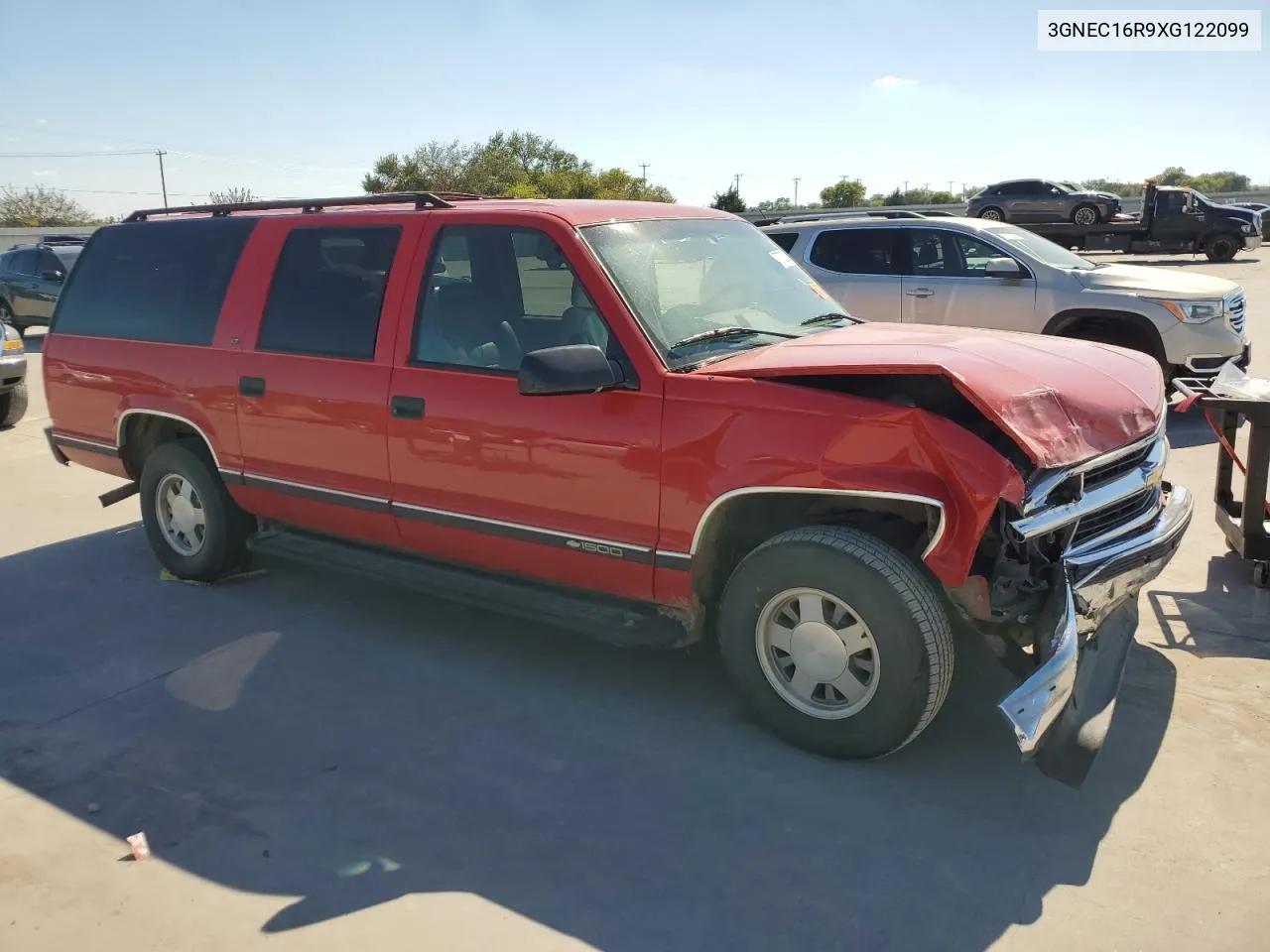 1999 Chevrolet Suburban C1500 VIN: 3GNEC16R9XG122099 Lot: 70700224