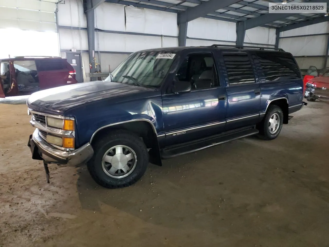 1999 Chevrolet Suburban C1500 VIN: 3GNEC16R5XG218523 Lot: 72568494