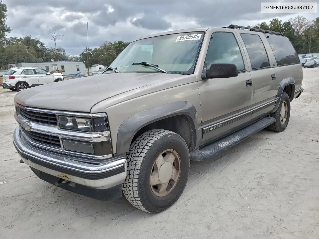 1GNFK16R5XJ387107 1999 Chevrolet Suburban K1500