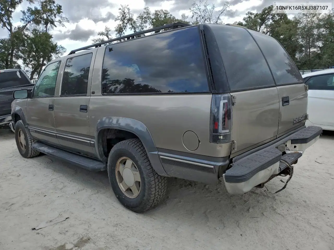 1GNFK16R5XJ387107 1999 Chevrolet Suburban K1500