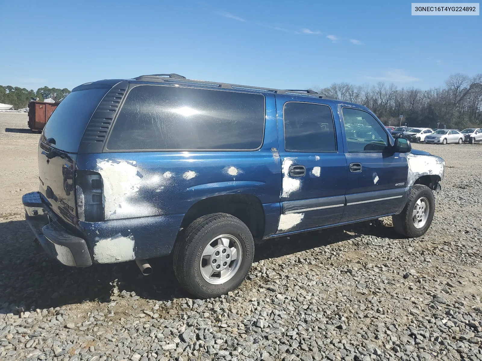 2000 Chevrolet Suburban C1500 VIN: 3GNEC16T4YG224892 Lot: 43050414