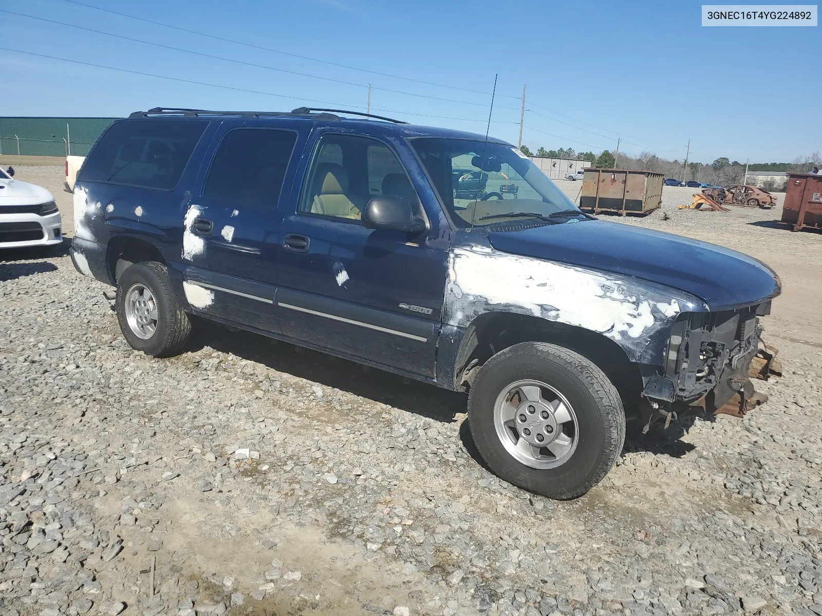 2000 Chevrolet Suburban C1500 VIN: 3GNEC16T4YG224892 Lot: 43050414