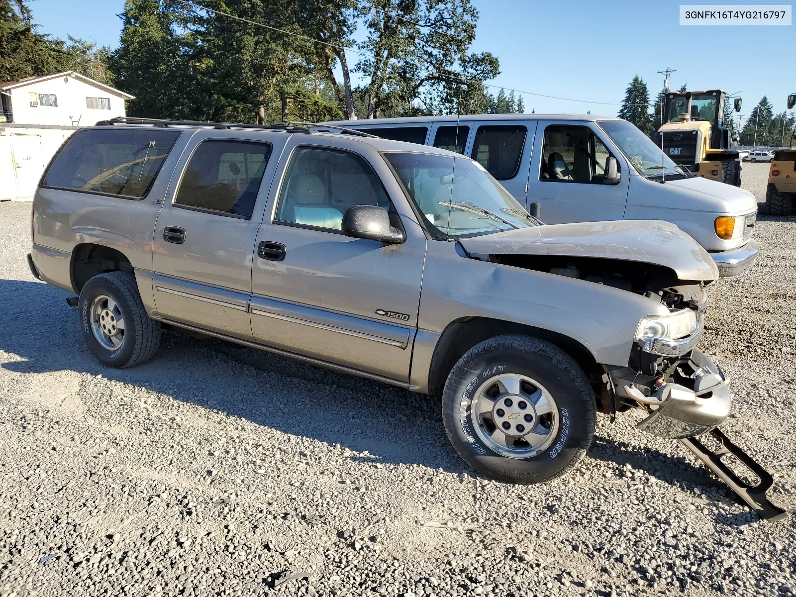 2000 Chevrolet Suburban K1500 VIN: 3GNFK16T4YG216797 Lot: 62138034