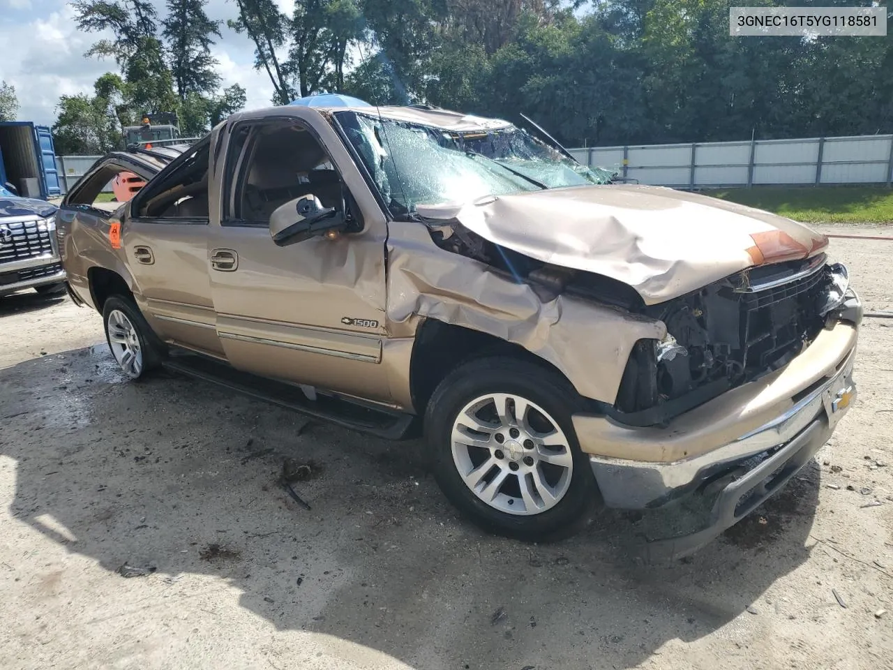 2000 Chevrolet Suburban C1500 VIN: 3GNEC16T5YG118581 Lot: 64293824