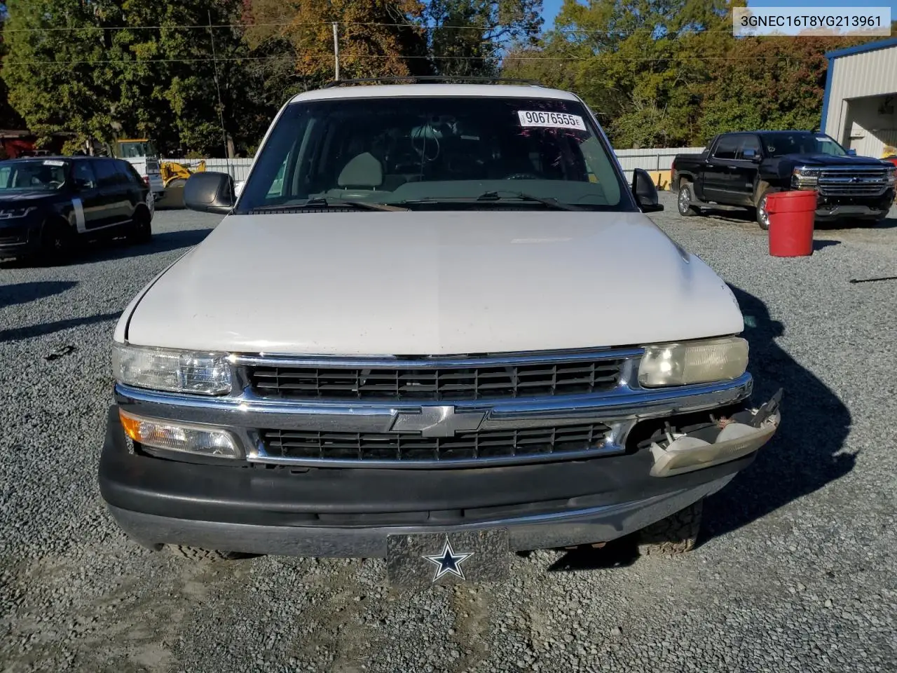 3GNEC16T8YG213961 2000 Chevrolet Suburban C1500