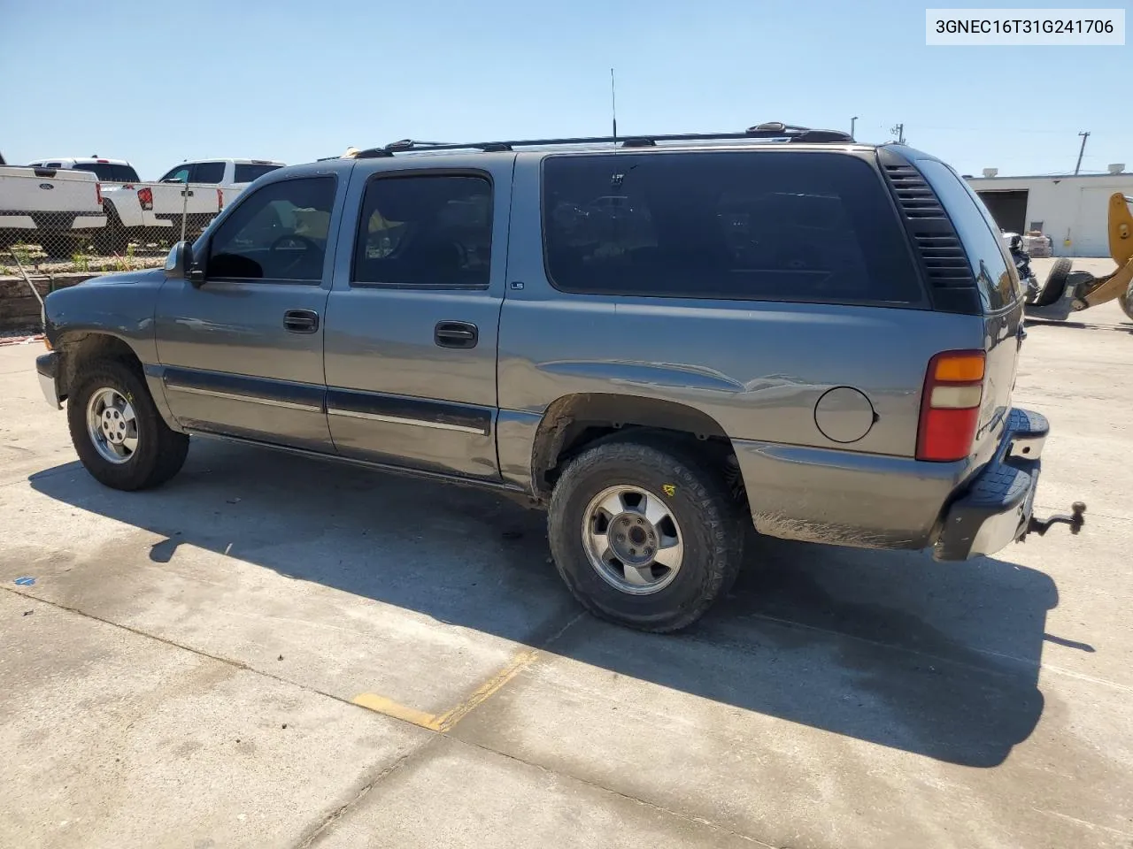 2001 Chevrolet Suburban C1500 VIN: 3GNEC16T31G241706 Lot: 59446344