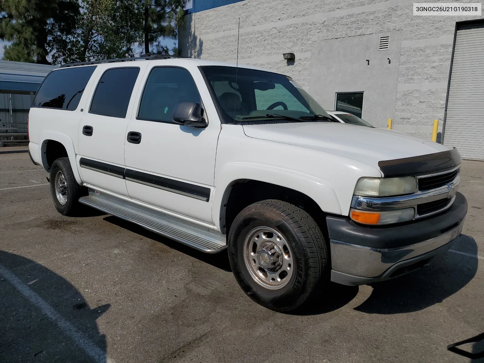 2001 Chevrolet Suburban C2500 VIN: 3GNGC26U21G190318 Lot: 63023344