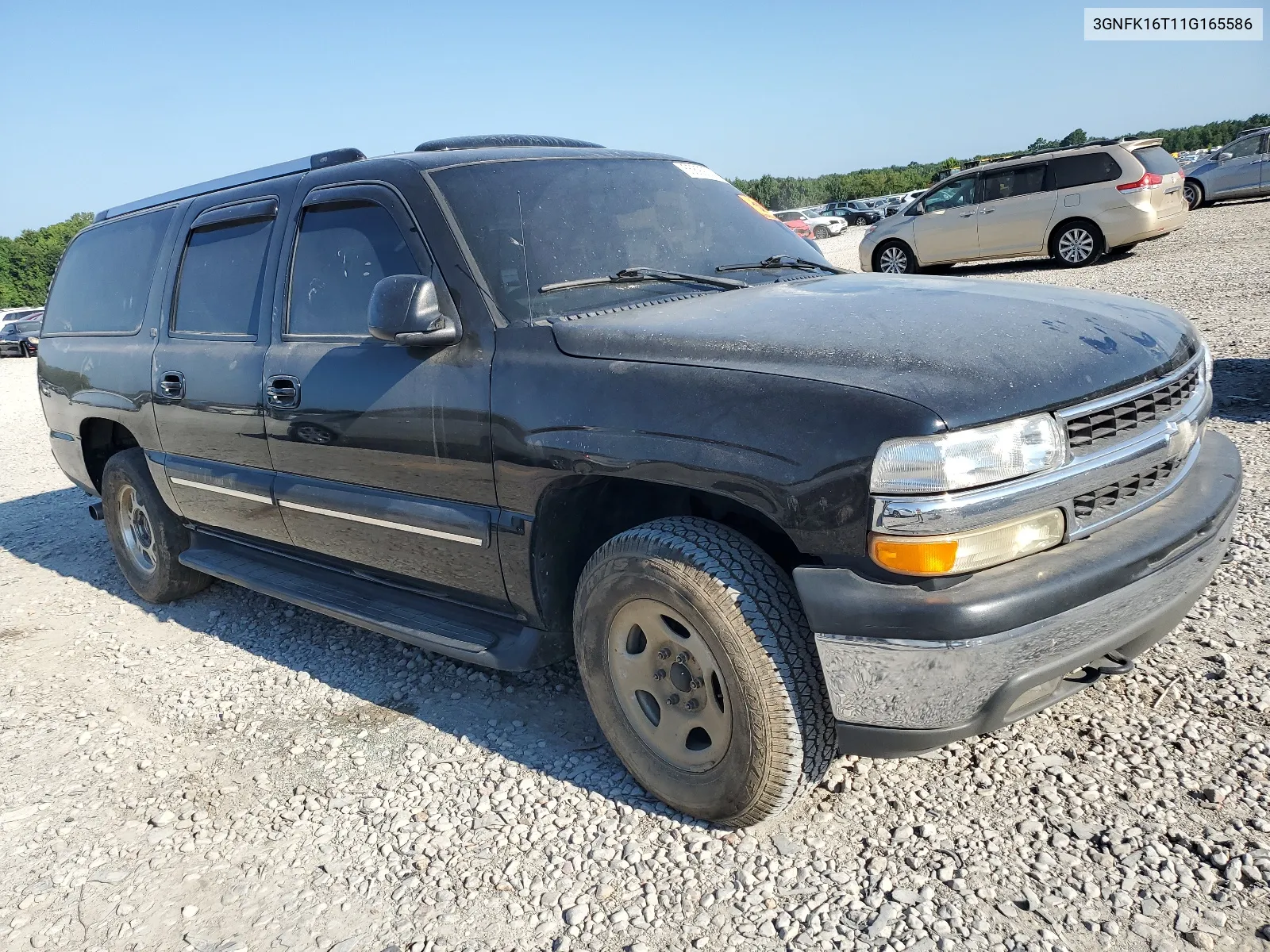 2001 Chevrolet Suburban K1500 VIN: 3GNFK16T11G165586 Lot: 65899284