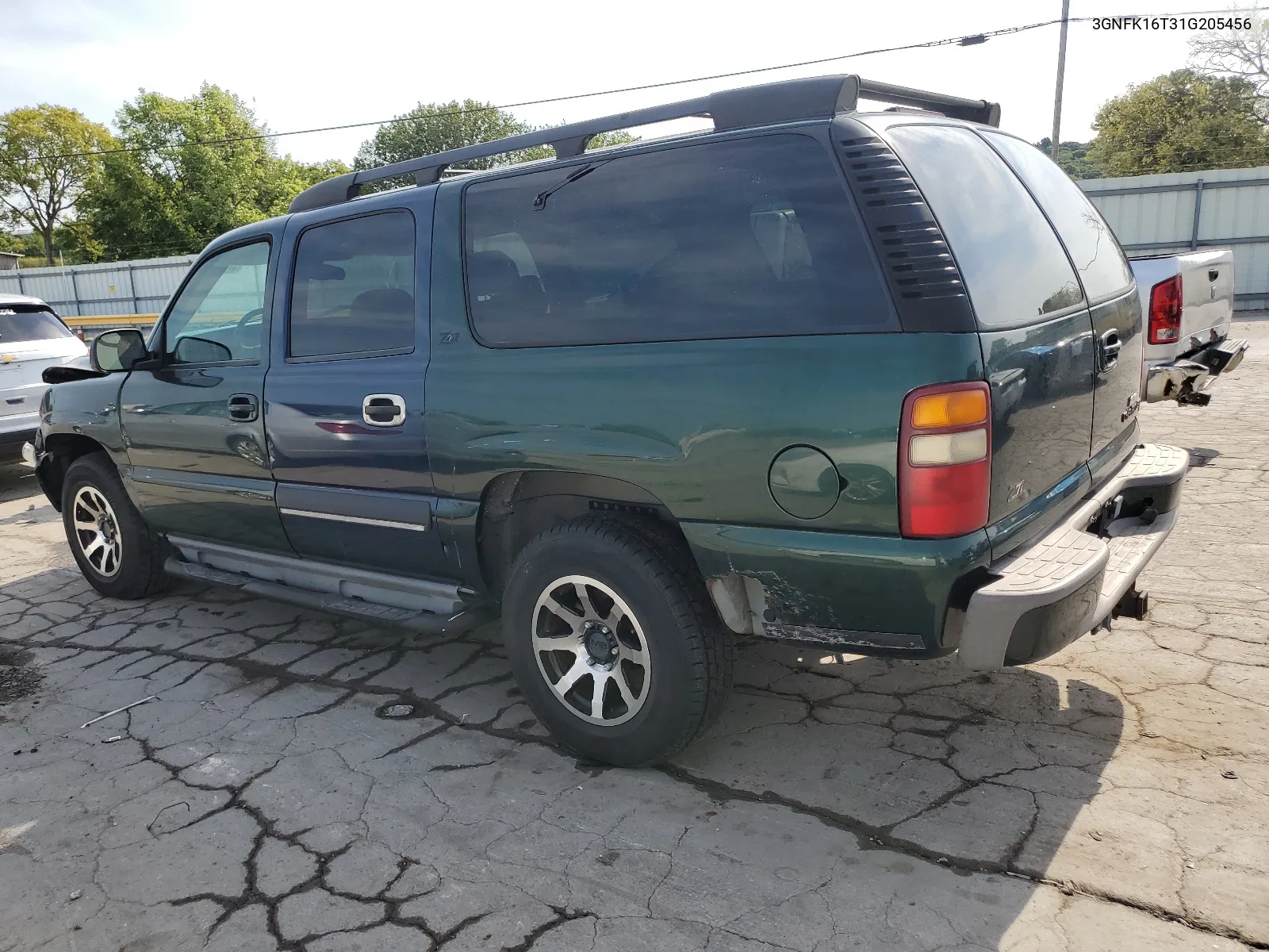 2001 Chevrolet Suburban K1500 VIN: 3GNFK16T31G205456 Lot: 67086434