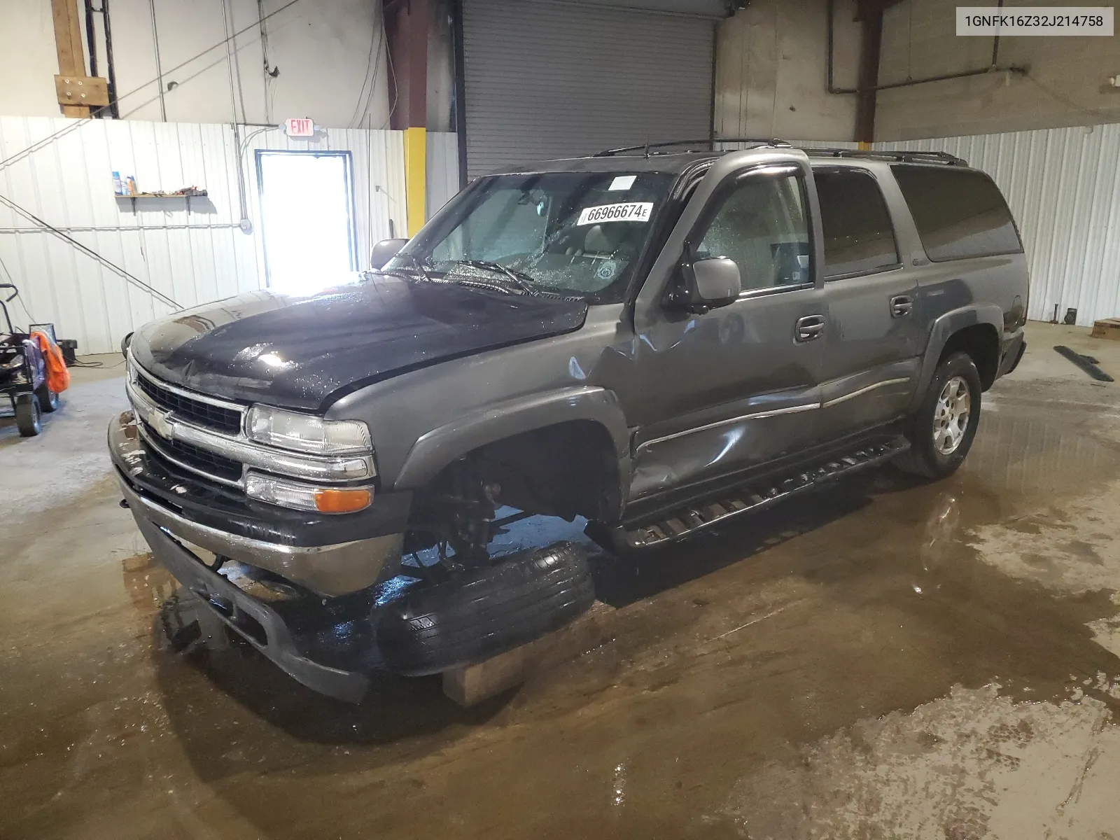 2002 Chevrolet Suburban K1500 VIN: 1GNFK16Z32J214758 Lot: 66966674