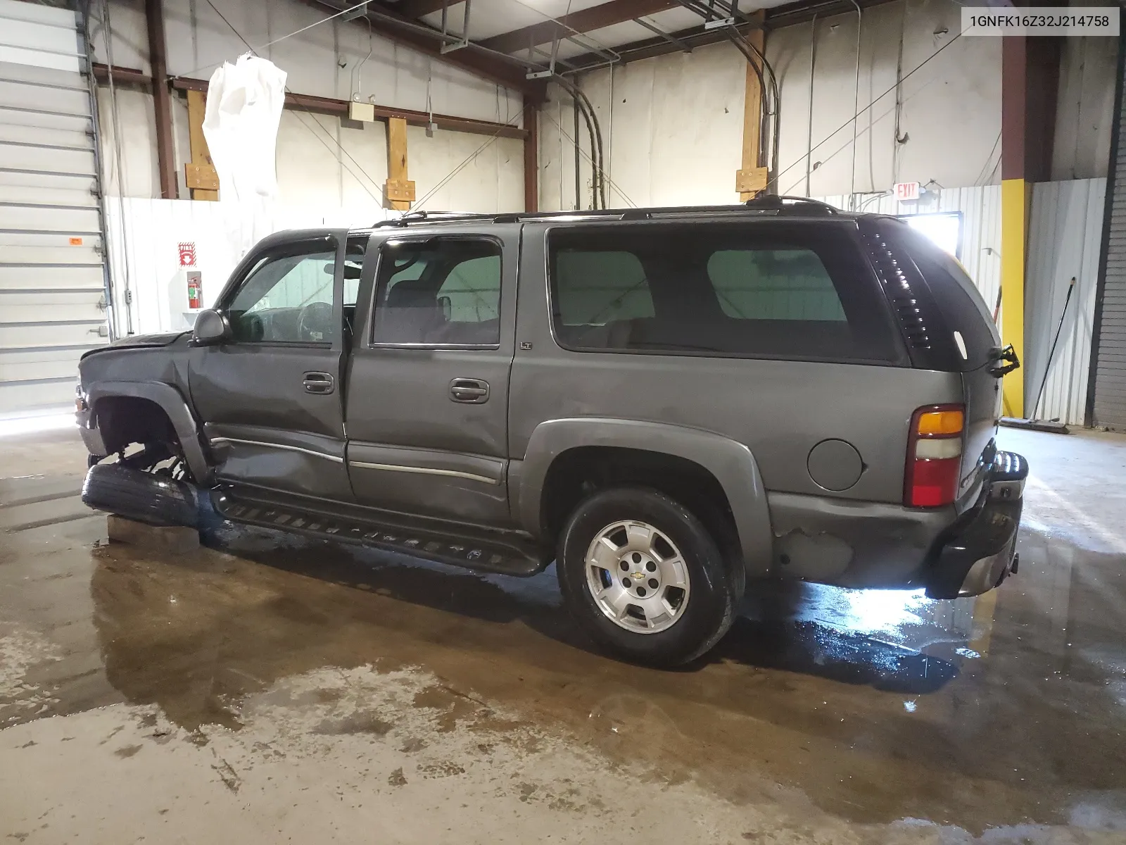 2002 Chevrolet Suburban K1500 VIN: 1GNFK16Z32J214758 Lot: 66966674