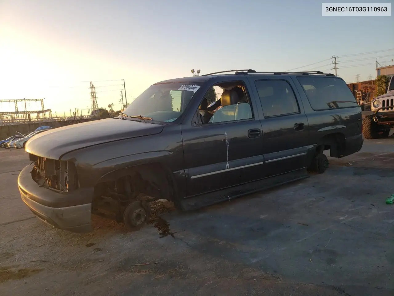 3GNEC16T03G110963 2003 Chevrolet Suburban C1500
