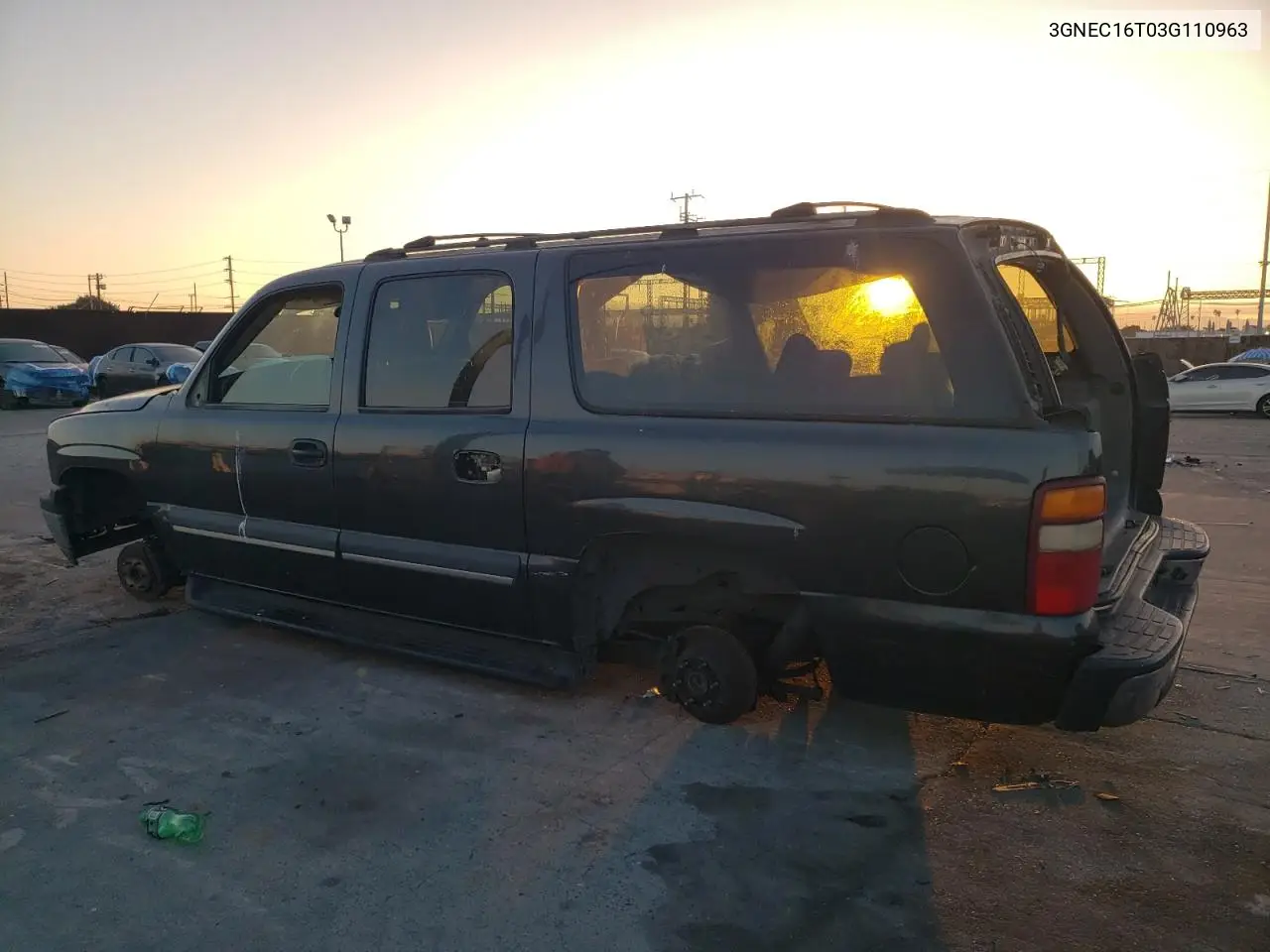 3GNEC16T03G110963 2003 Chevrolet Suburban C1500
