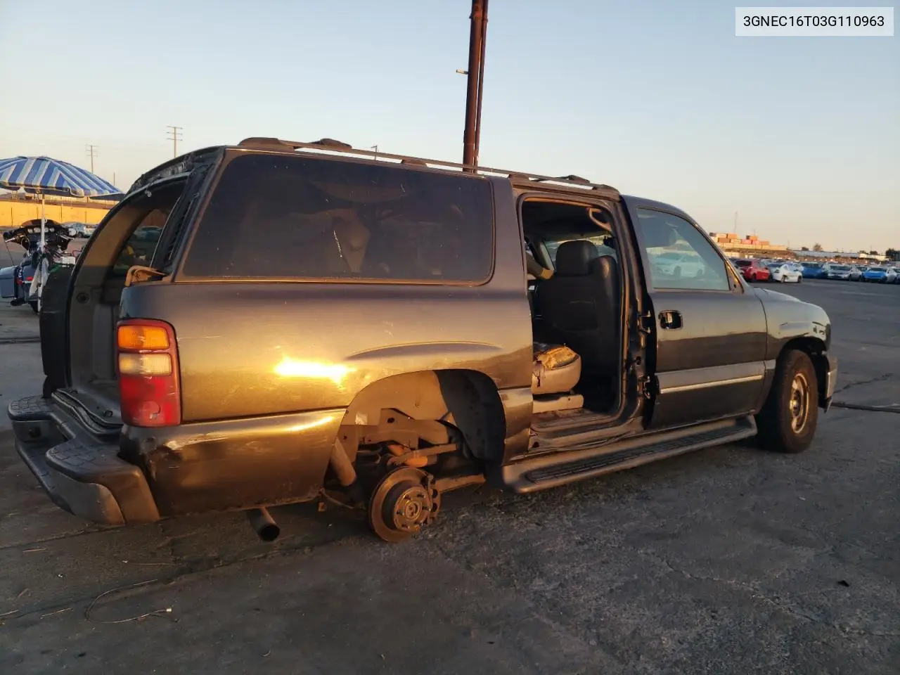 3GNEC16T03G110963 2003 Chevrolet Suburban C1500