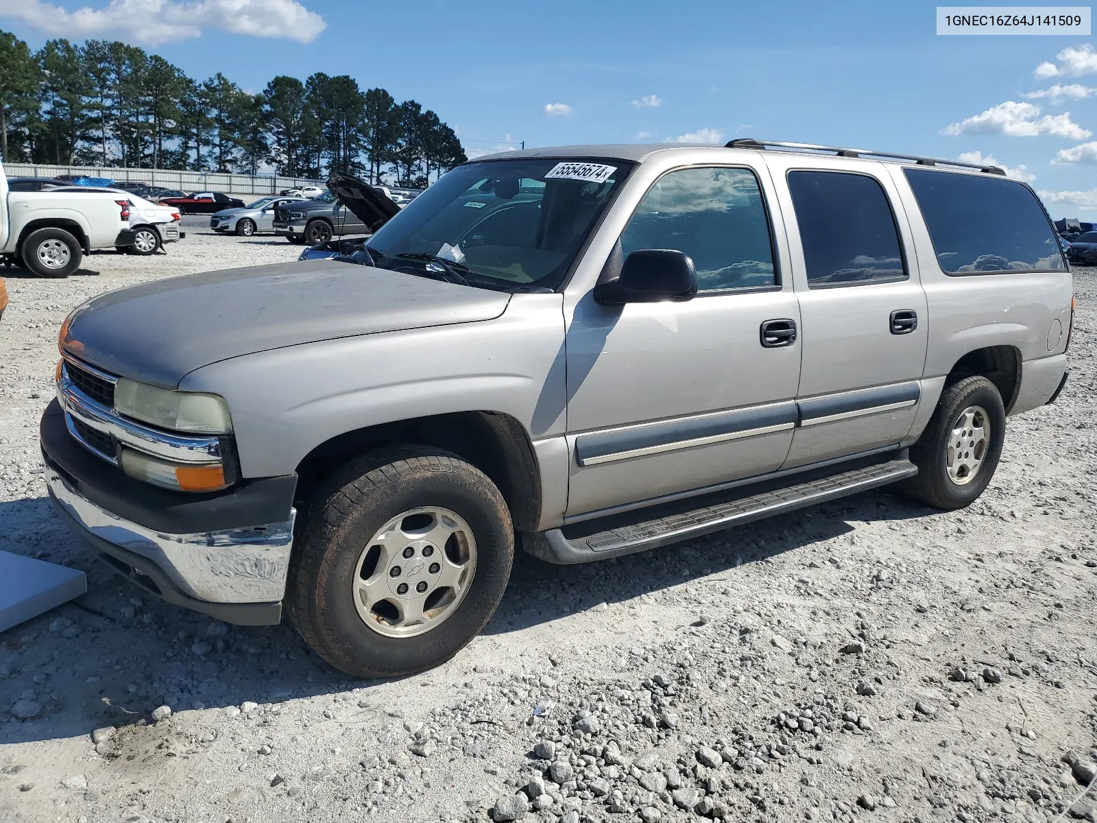 2004 Chevrolet Suburban C1500 VIN: 1GNEC16Z64J141509 Lot: 55545674