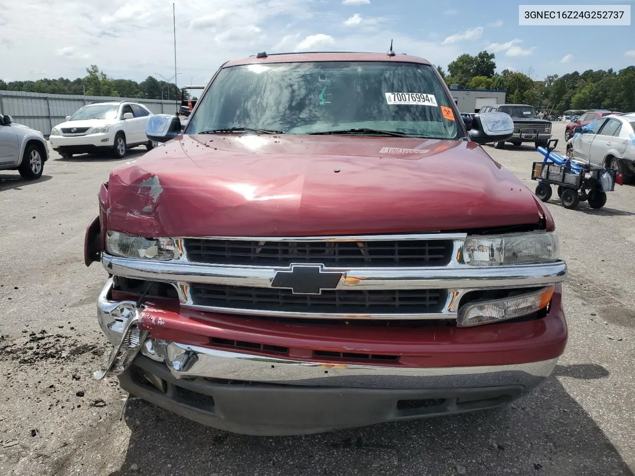 2004 Chevrolet Suburban C1500 VIN: 3GNEC16Z24G252737 Lot: 70076994