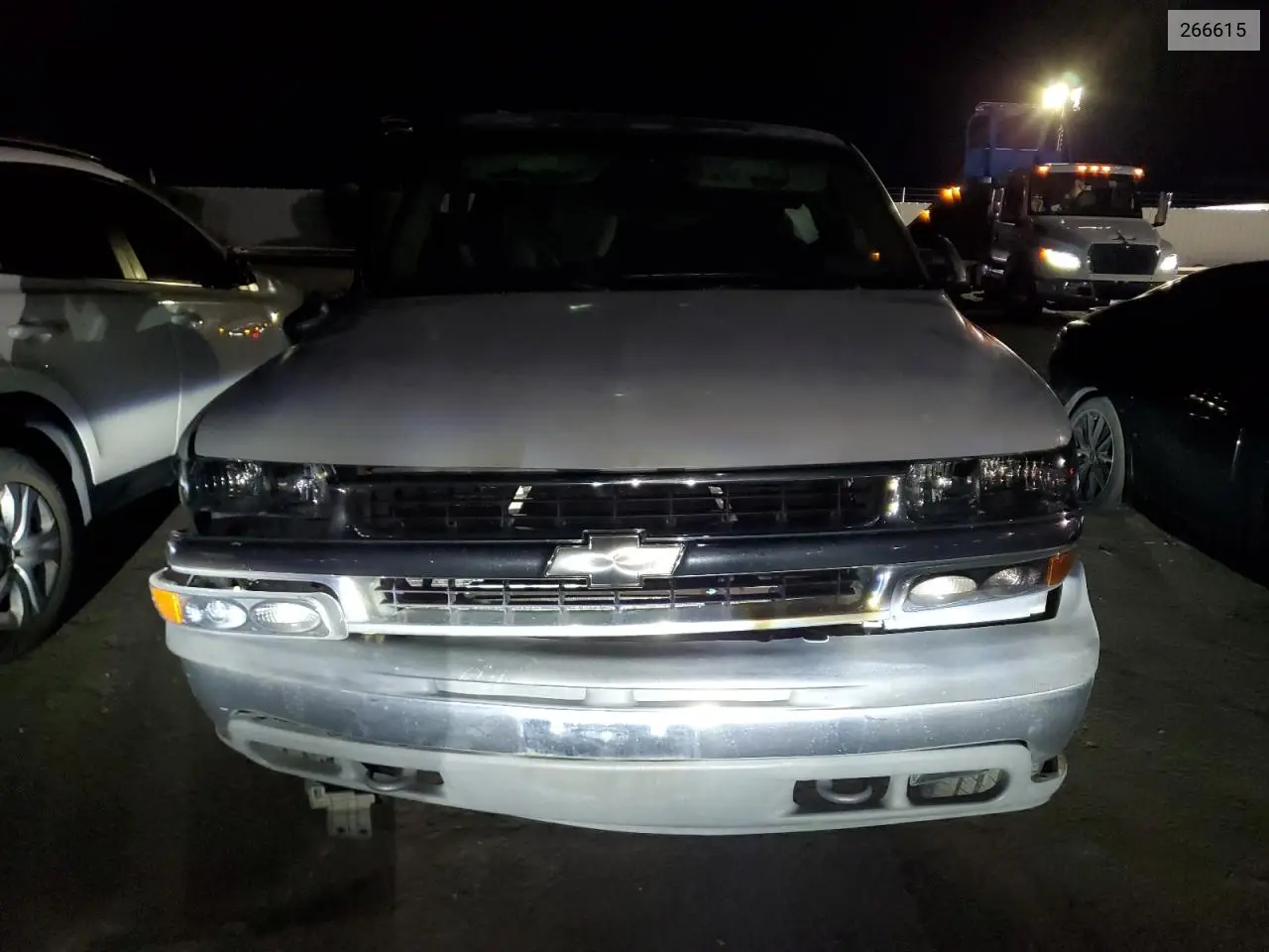 266615 2004 Chevrolet Suburban K1500