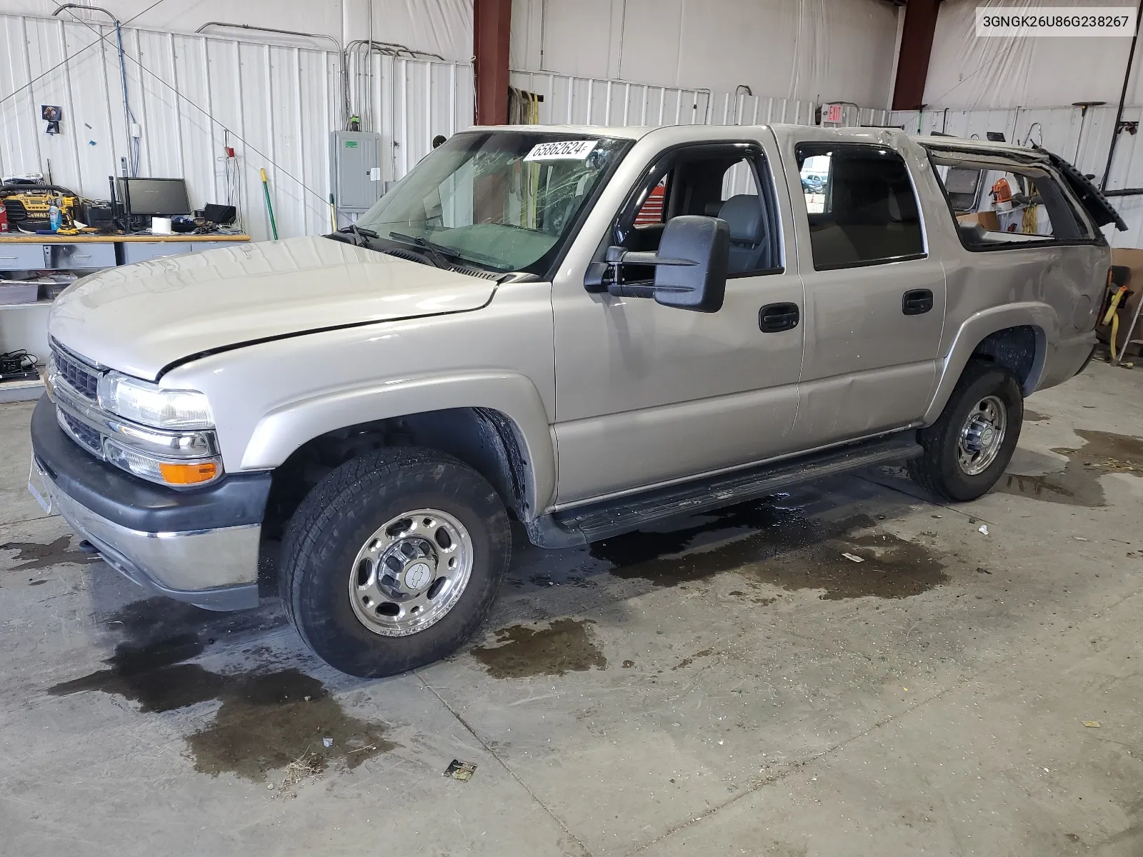 2006 Chevrolet Suburban K2500 VIN: 3GNGK26U86G238267 Lot: 65862624