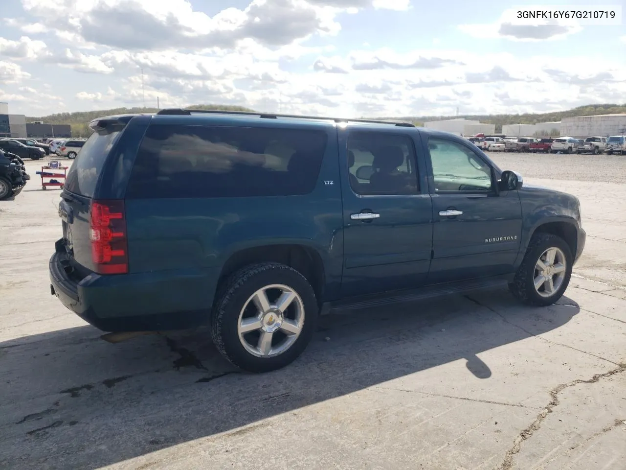 3GNFK16Y67G210719 2007 Chevrolet Suburban K1500