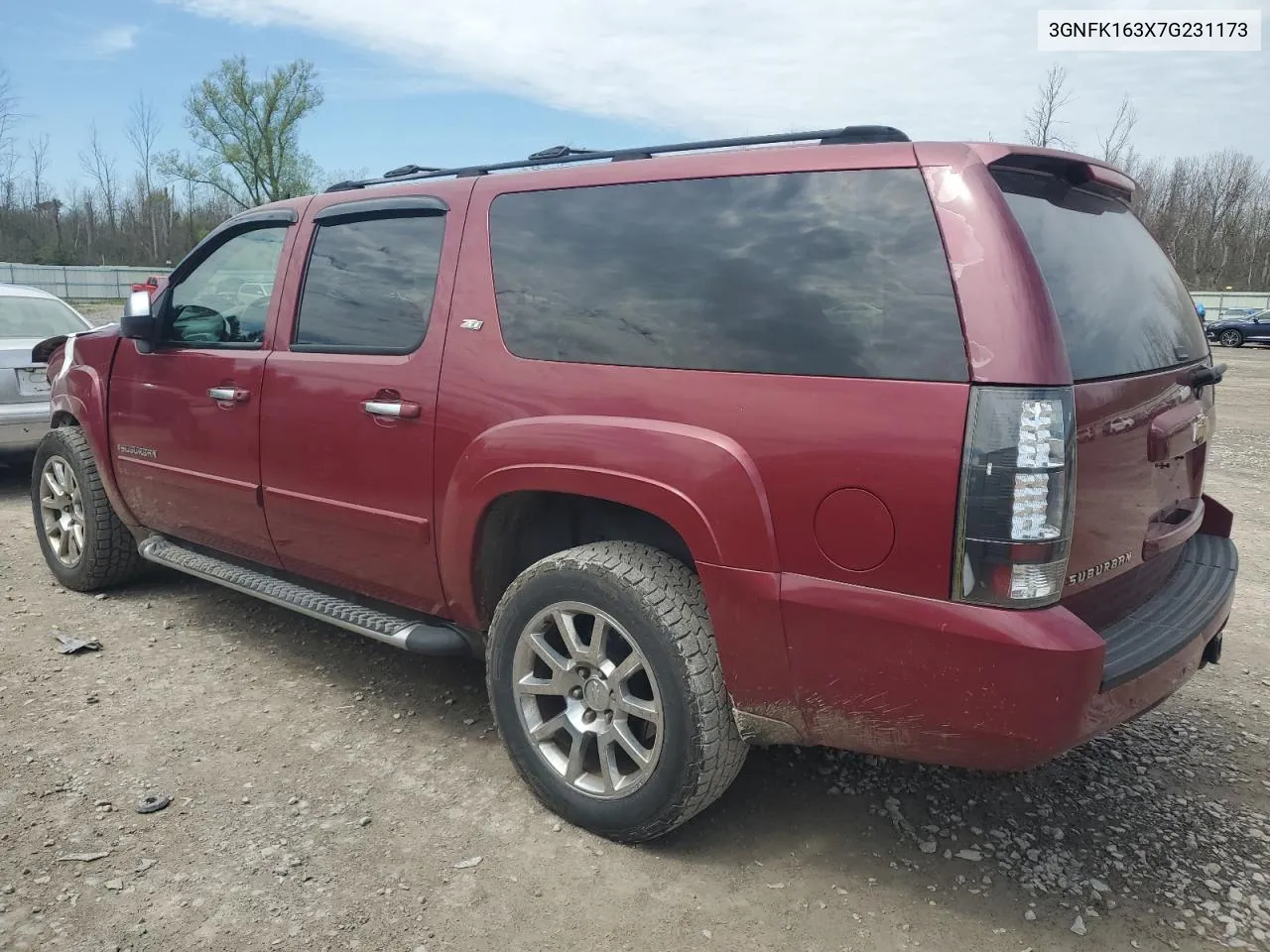 2007 Chevrolet Suburban K1500 VIN: 3GNFK163X7G231173 Lot: 53270244