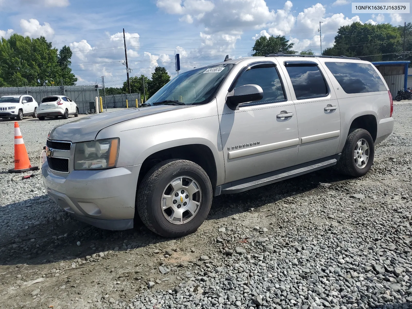 2007 Chevrolet Suburban K1500 VIN: 1GNFK16367J163579 Lot: 62415874