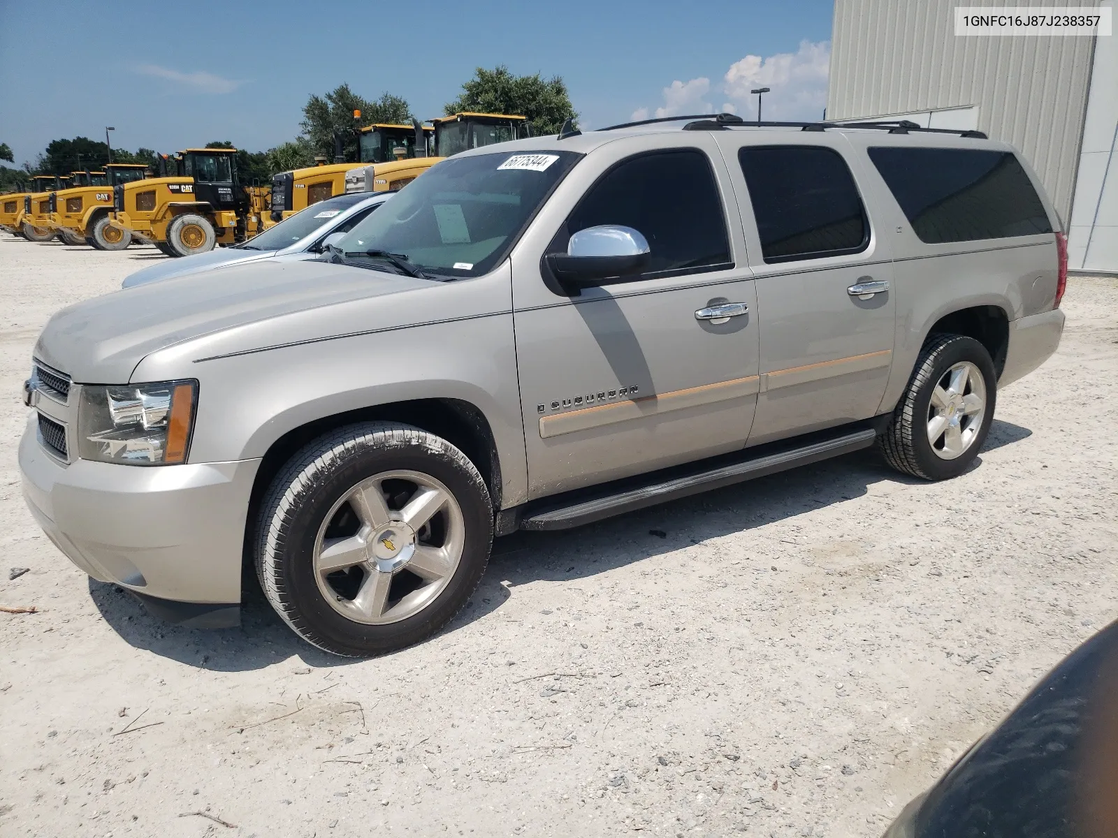 2007 Chevrolet Suburban C1500 VIN: 1GNFC16J87J238357 Lot: 66775344