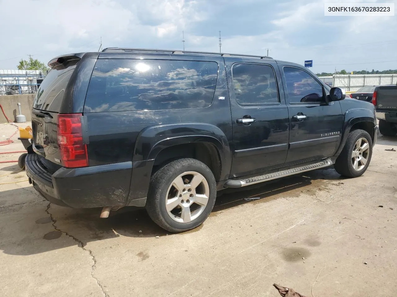 2007 Chevrolet Suburban K1500 VIN: 3GNFK16367G283223 Lot: 69046414