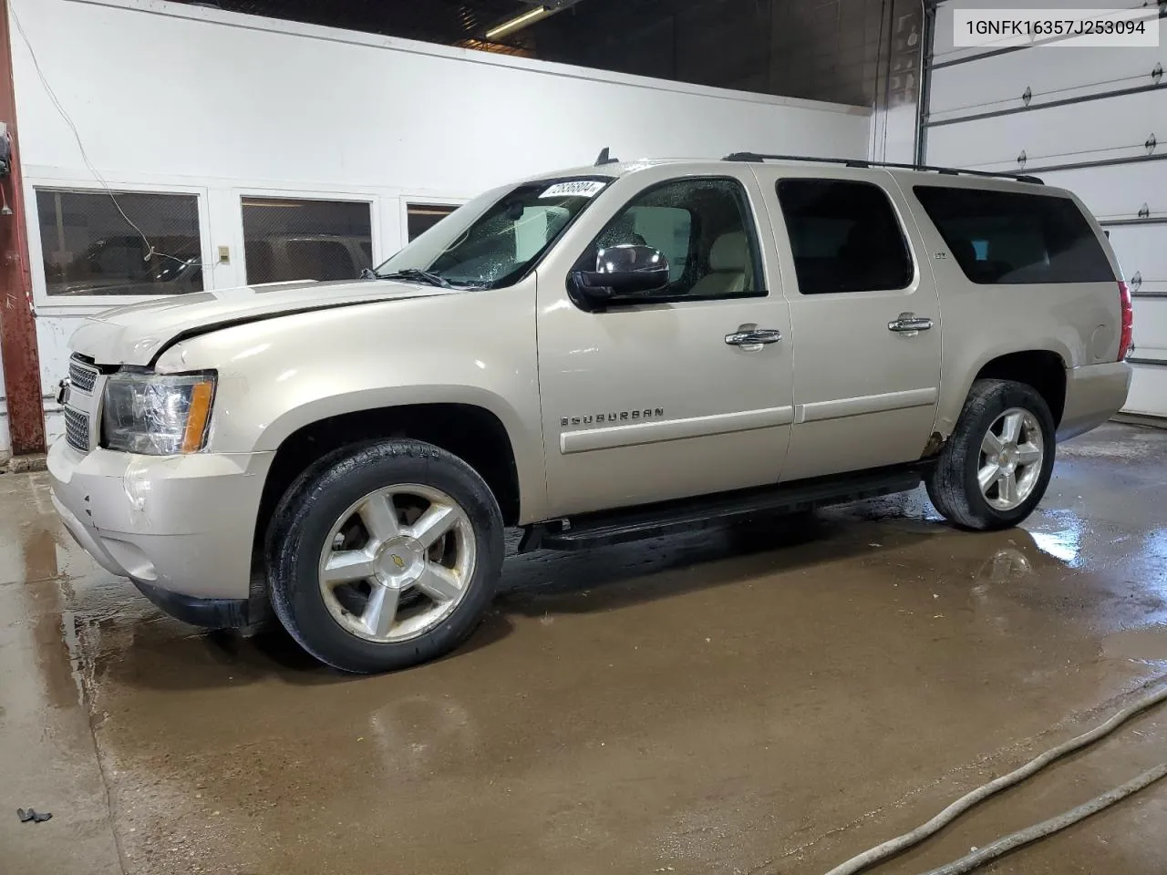 2007 Chevrolet Suburban K1500 VIN: 1GNFK16357J253094 Lot: 72836804