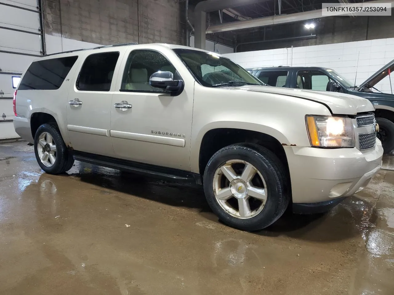 2007 Chevrolet Suburban K1500 VIN: 1GNFK16357J253094 Lot: 72836804